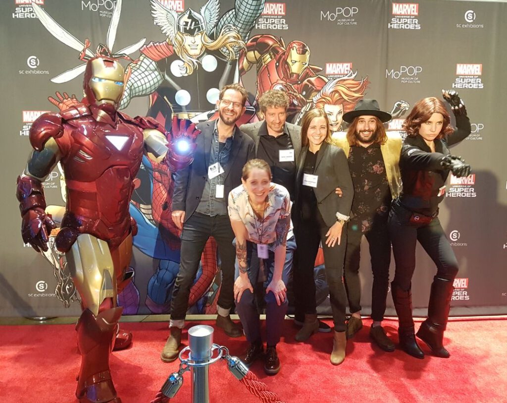 Jean-Paul Laue bei der Arbeit an der MARVEL-Superhelden-Ausstellung – Erfahrung im Experience Design und Ausstellungsbau