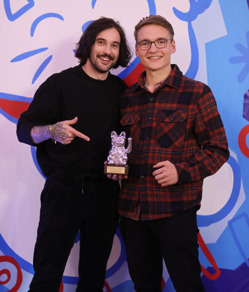 Jean-Paul Laue beim Sustainable Creator Award – eine neue Kategorie im Marketing for Future Award für Creator mit Haltung statt Heißluft - mit Robinga Schnögelrögel